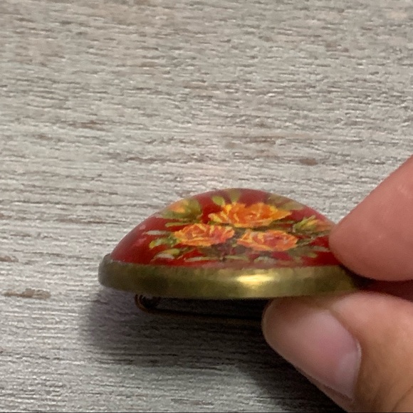 Vintage Glass Red and Gold Floral Brooch - Picture 5 of 5